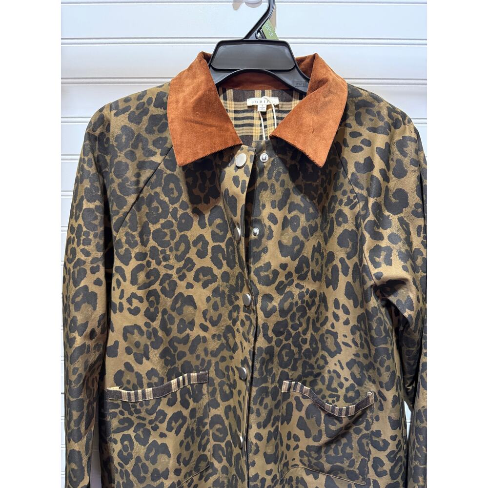 NWOT JODIFL Leopard Print Barn Coat with Faux Suede Collar Lined Size S